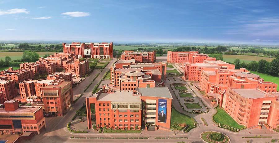 Breaking Down the Fee Structure for Amity University Noida: Diploma and Certificate Courses