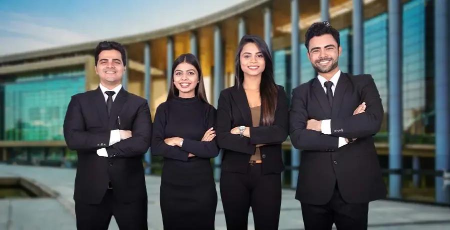 The Impact of Alumni Community: Access for Professional Growth in Online MBA